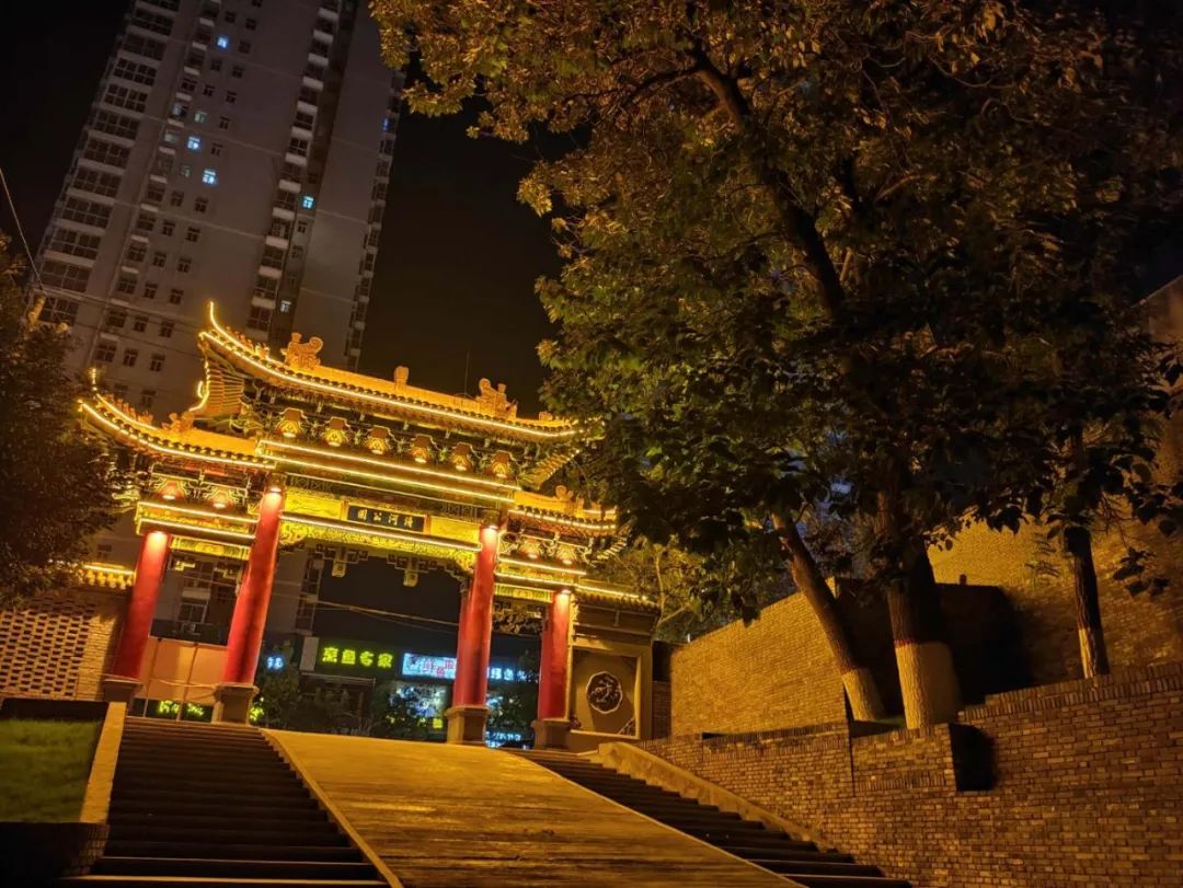 亮化照明厂家.jpg